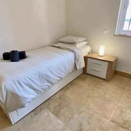 2-bedroom In Newtown W Pool Албуфейра