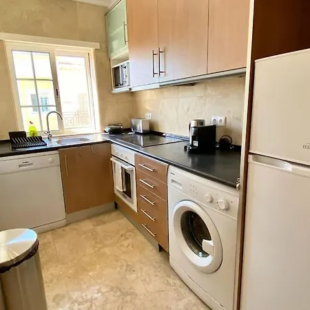 2-bedroom In Newtown W Pool Албуфейра